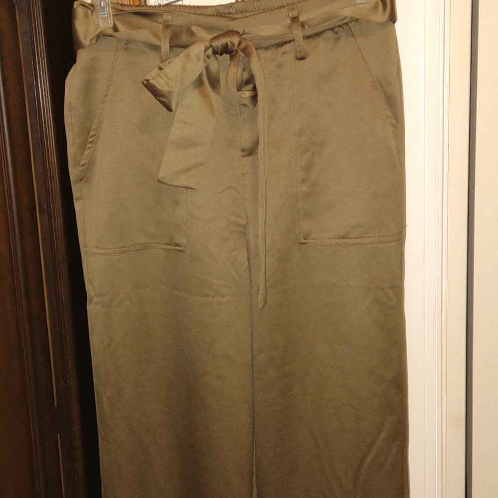 Casual or dress pants size medium